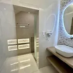 Pansion Episkopi سكوبيلوس تاون