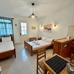 Pansion Episkopi بيت ضيافة 2*