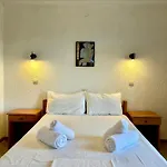 Pansion Episkopi سكوبيلوس تاون