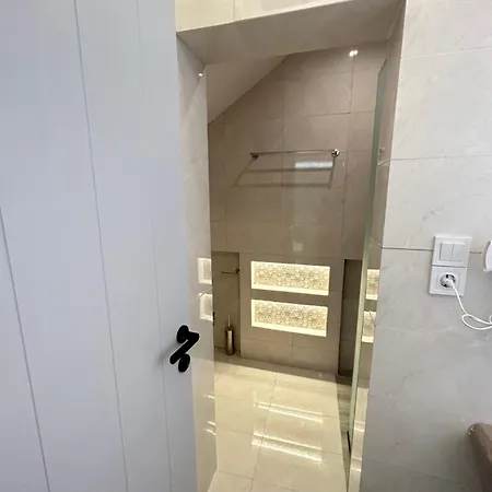 Pansion Episkopi Gæstehus 2*