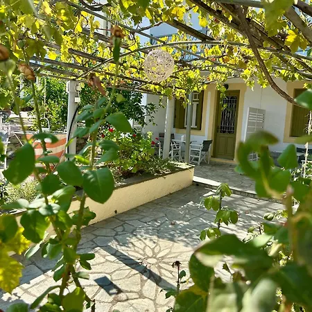 Guest house Pansion Episkopi