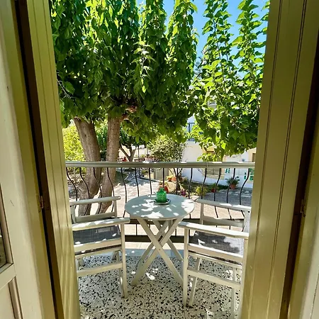 Guest house Pansion Episkopi 2*