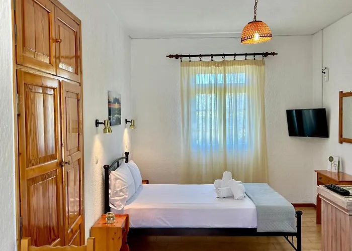 Guest house Pansion Episkopi Skopelos Town