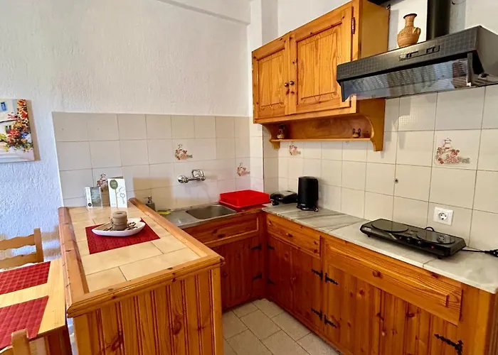 Guest house Pansion Episkopi 2*